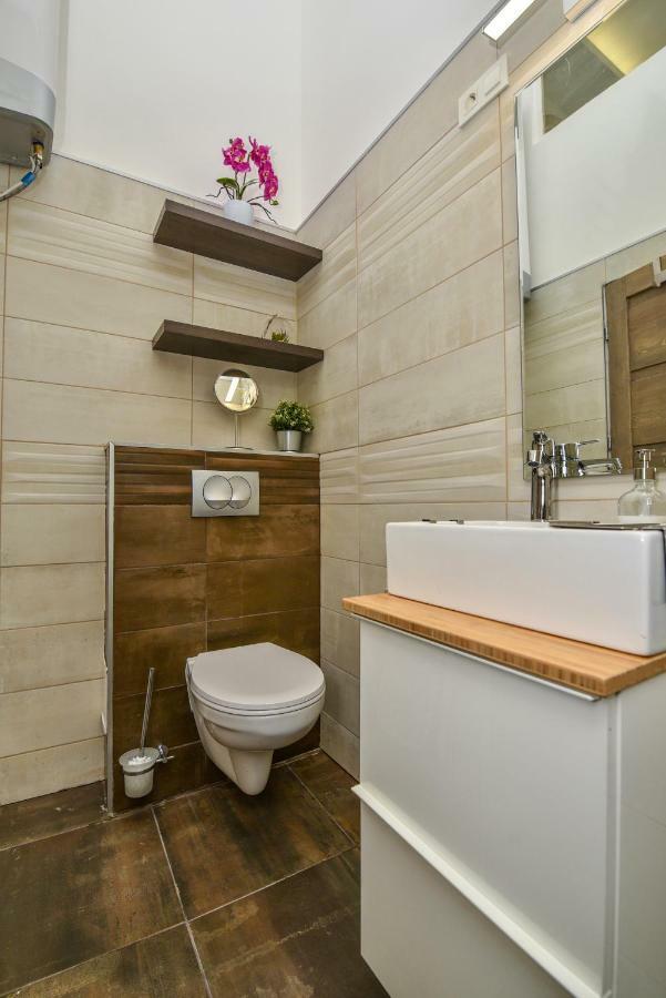 Heart Apartment With Free Private Parking Budapest Exterior foto